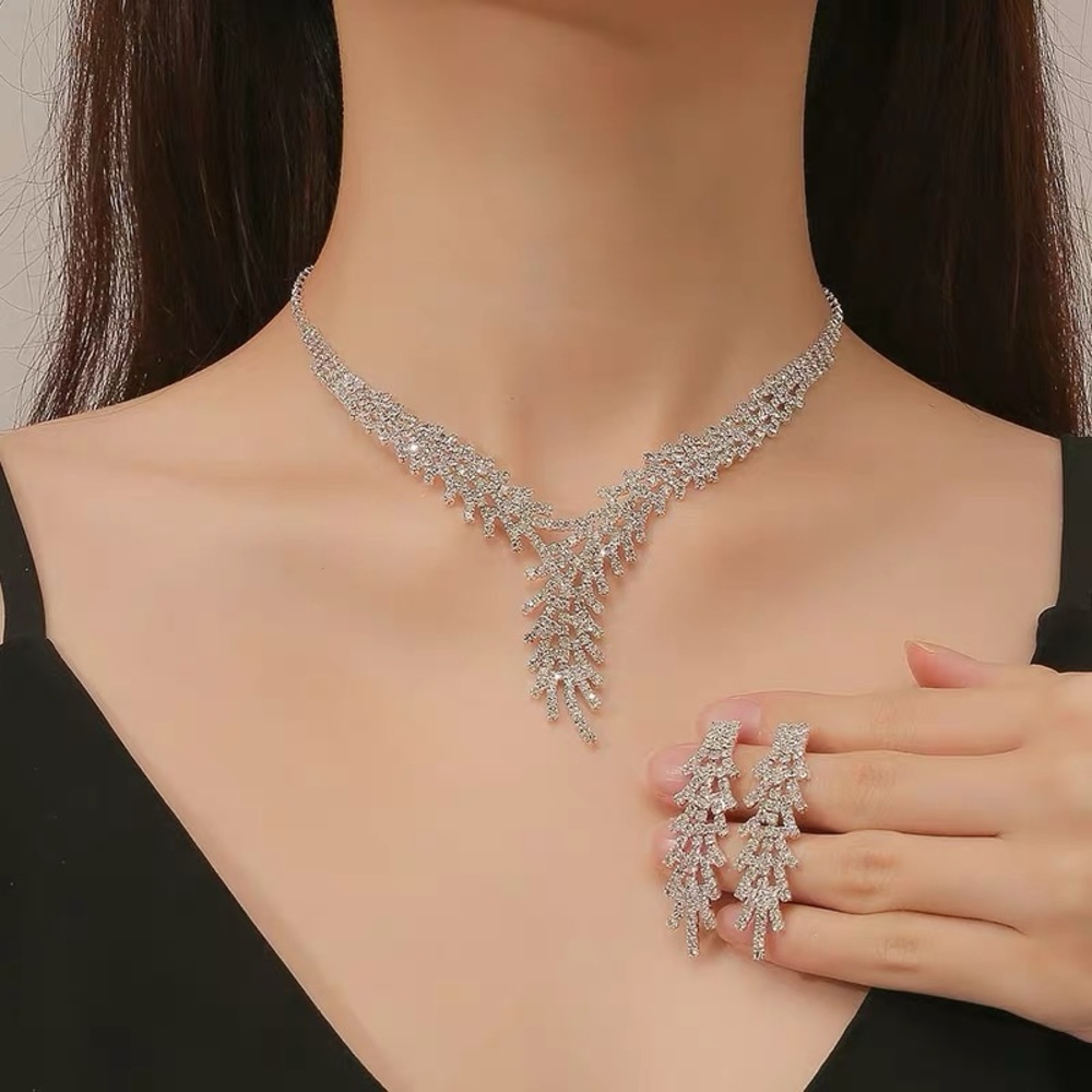 Diamond necklace earrings set silver